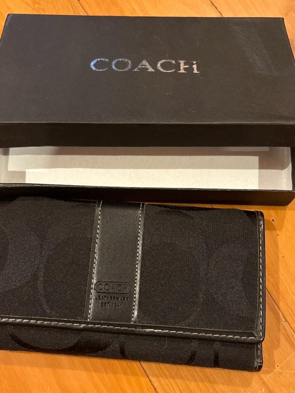 COACH Black Signature Trifold Card Holder Wallet
